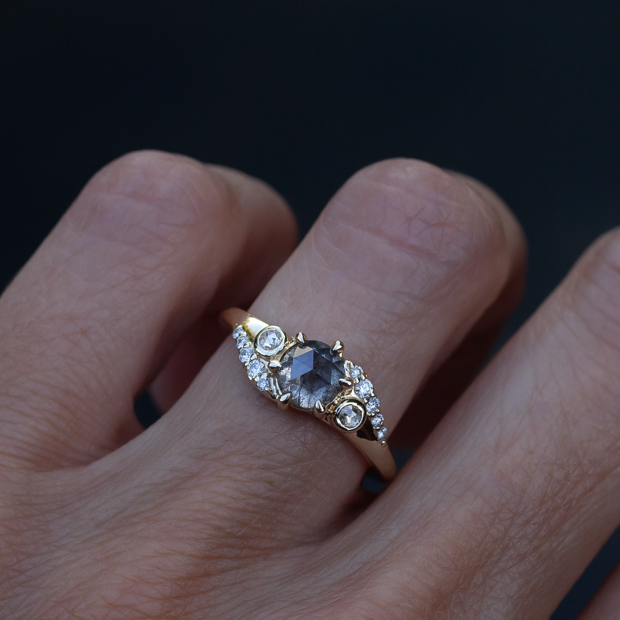 ÉNOSI — Salt and Pepper Ring