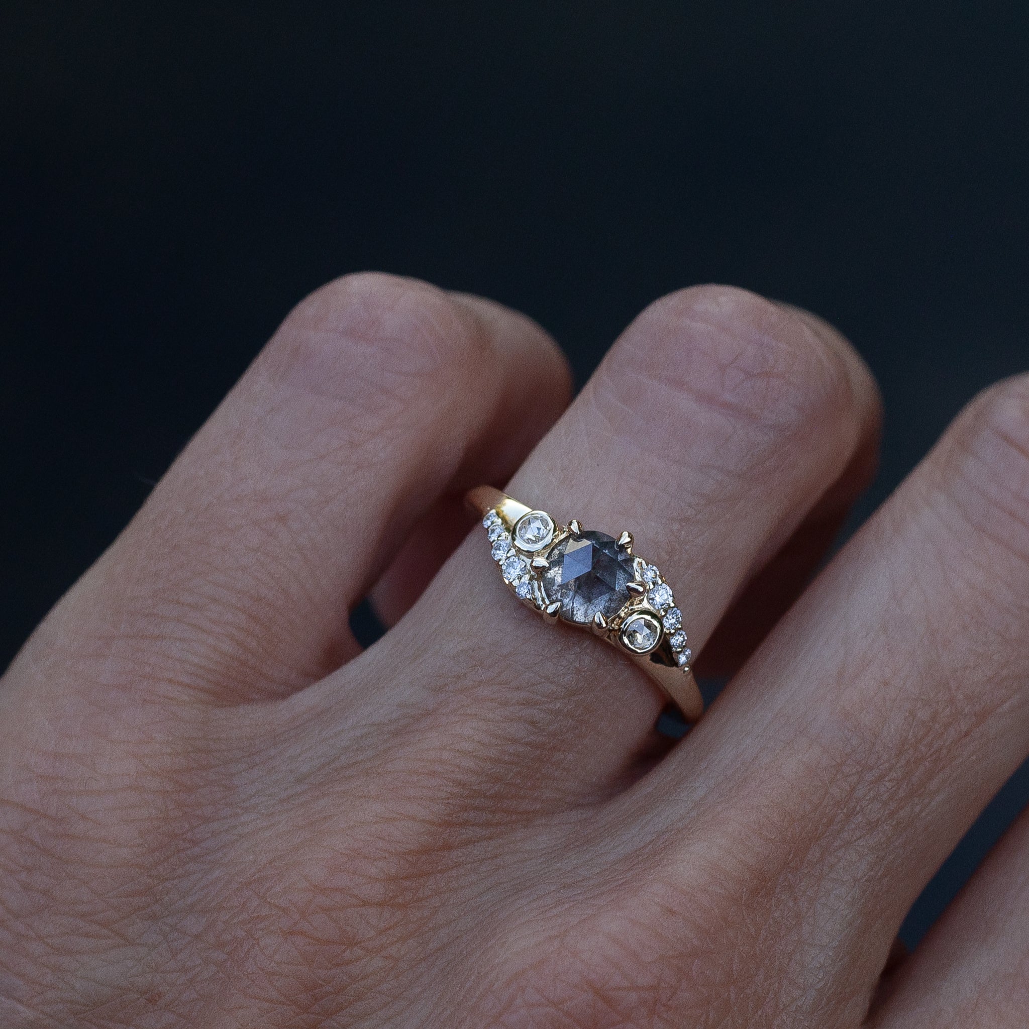 ÉNOSI — Salt and Pepper Ring