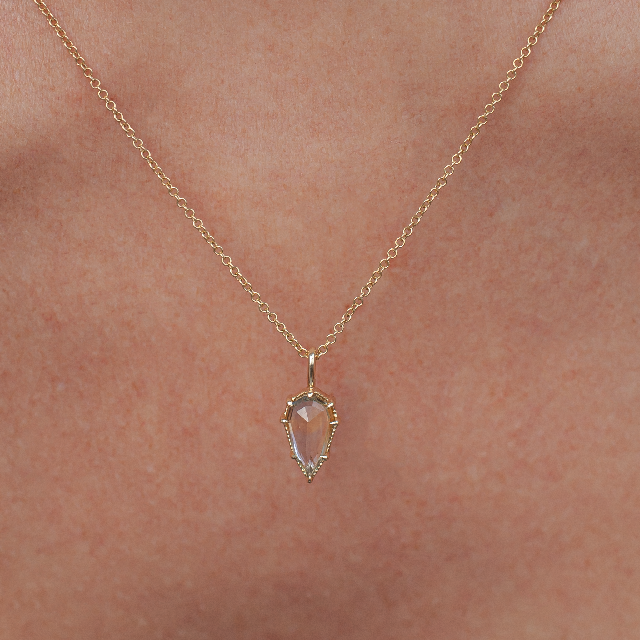 ISMERÍA — Sapphire Gold Charm