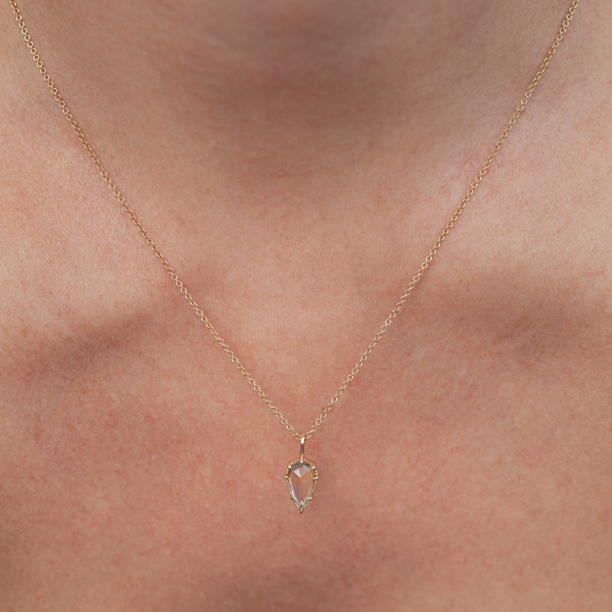 ISMERÍA — Sapphire Gold Charm