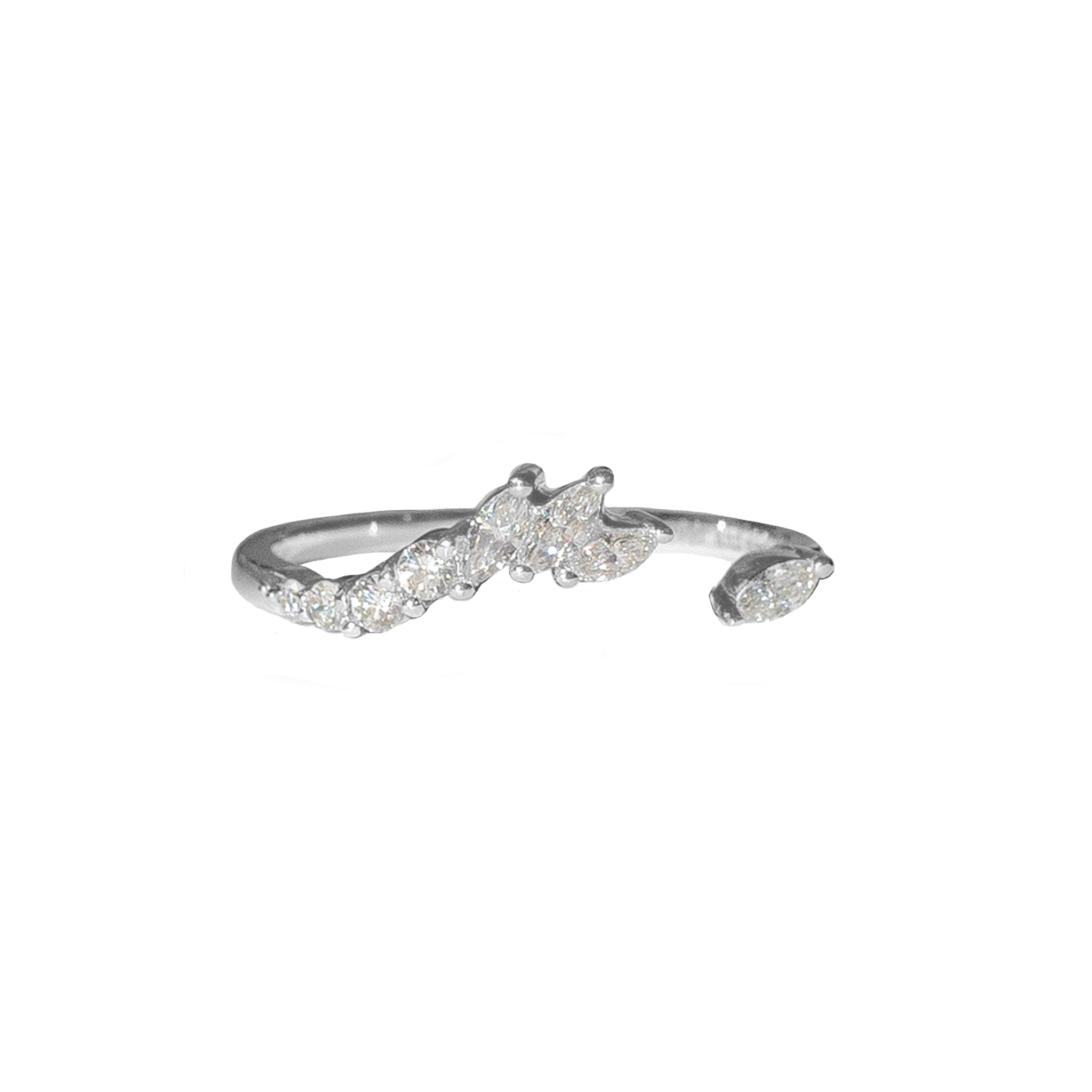 Asymmetrical wedding ring white gold