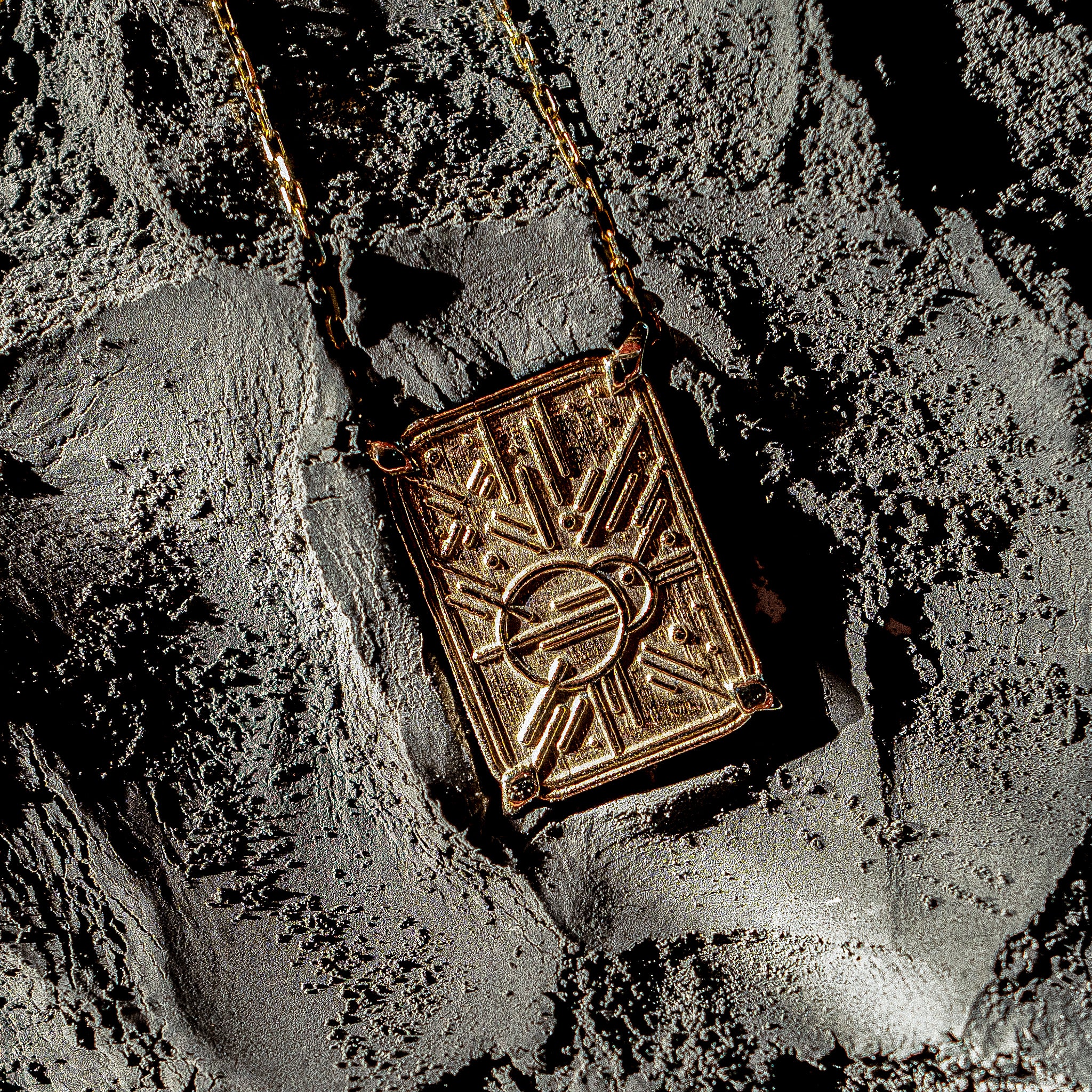 Diamond and sapphire charm 14k