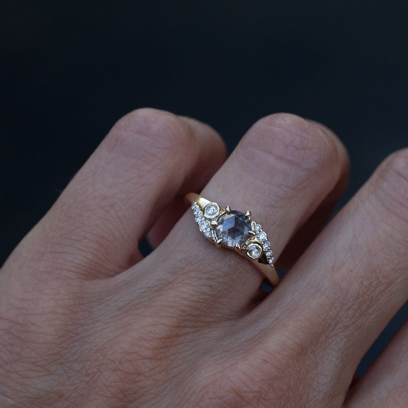 ÉNOSI — Salt and Pepper Ring