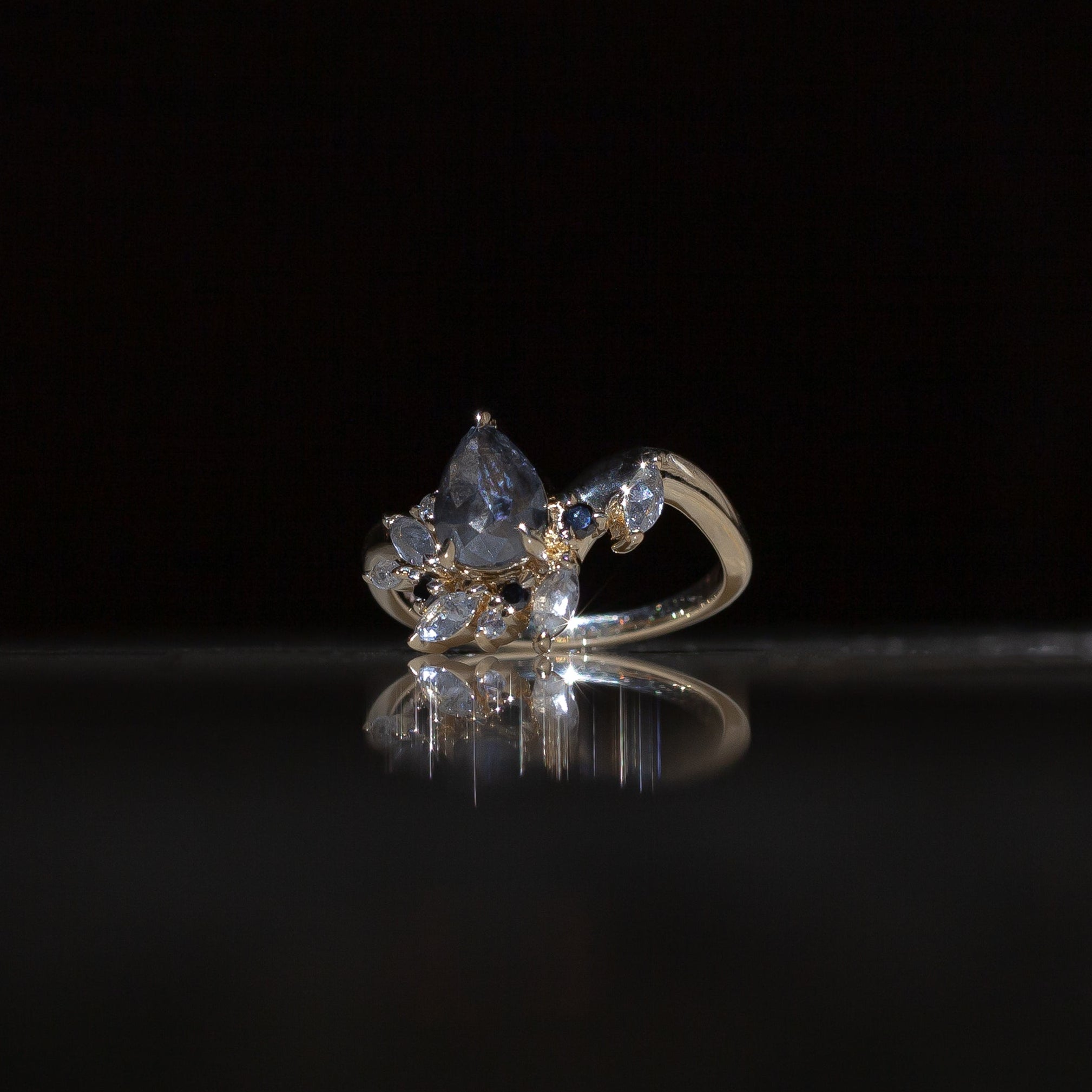 Pear shape engagement ring 14k gold