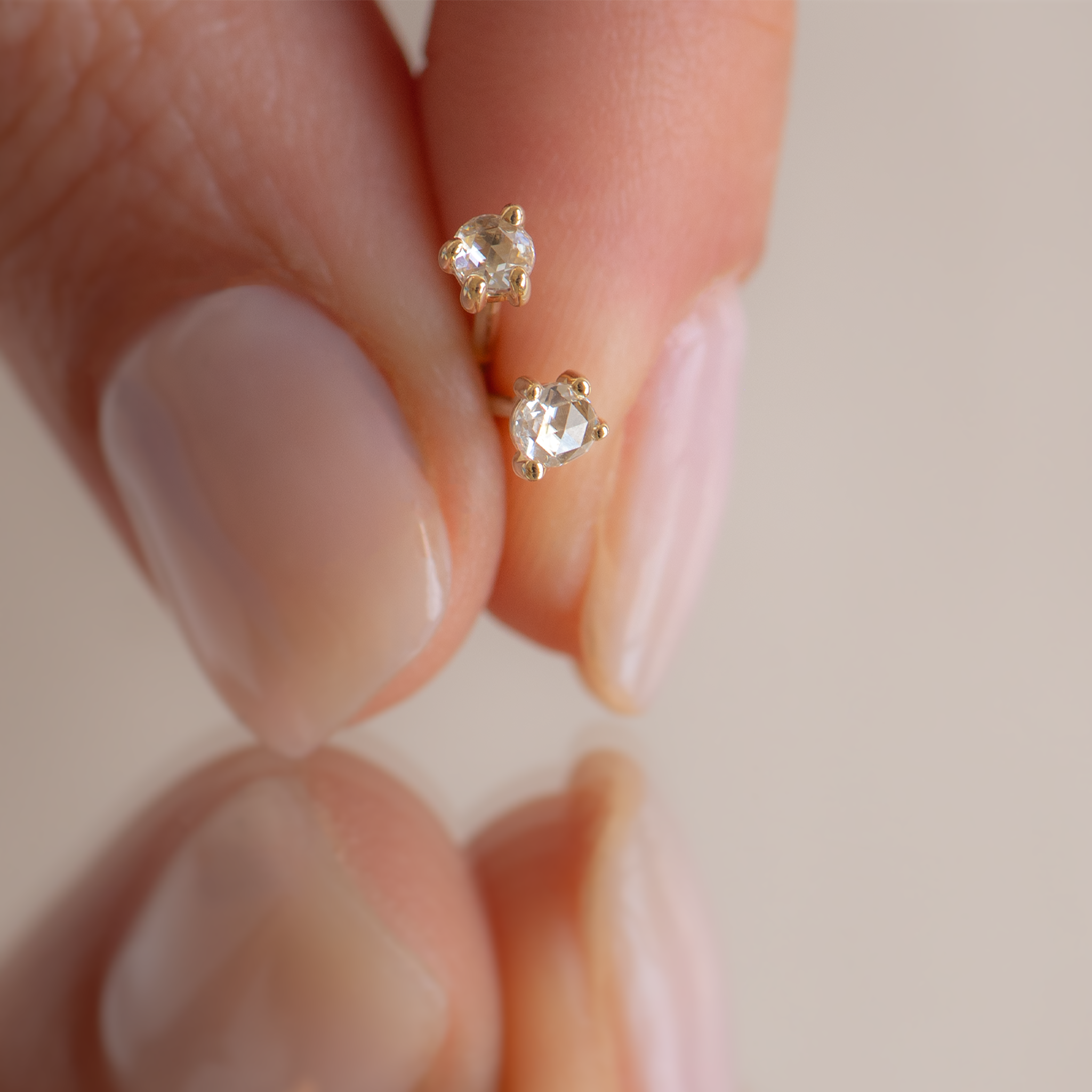 dainty earrings studs