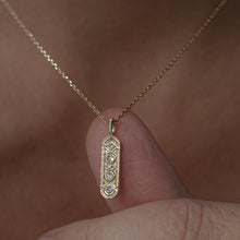 PETITE BALANCE — Diamond Charm