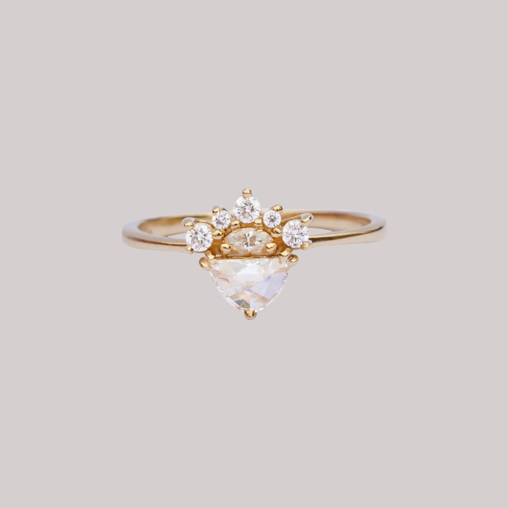 Fine gold engagement rings online