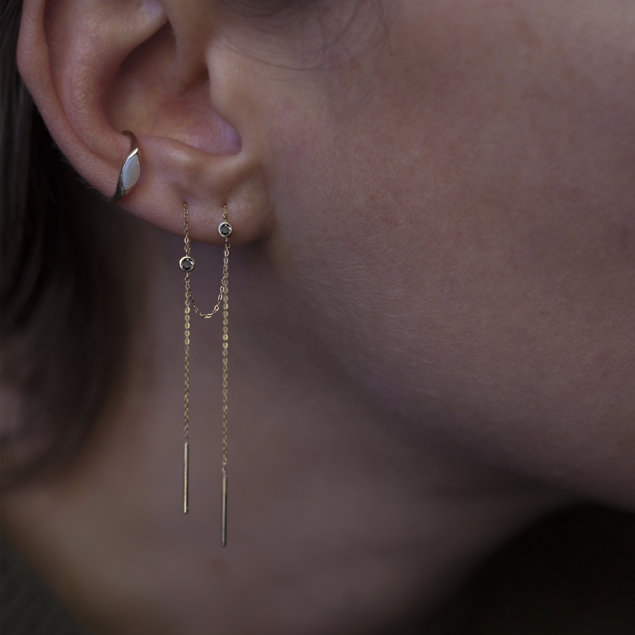 Threader earring yellow gold